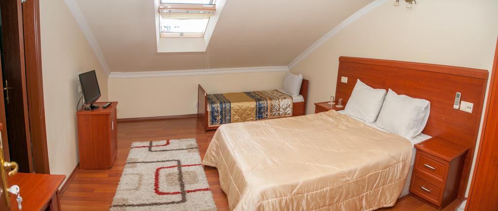 Family Hotel Batumi Zewnętrze zdjęcie