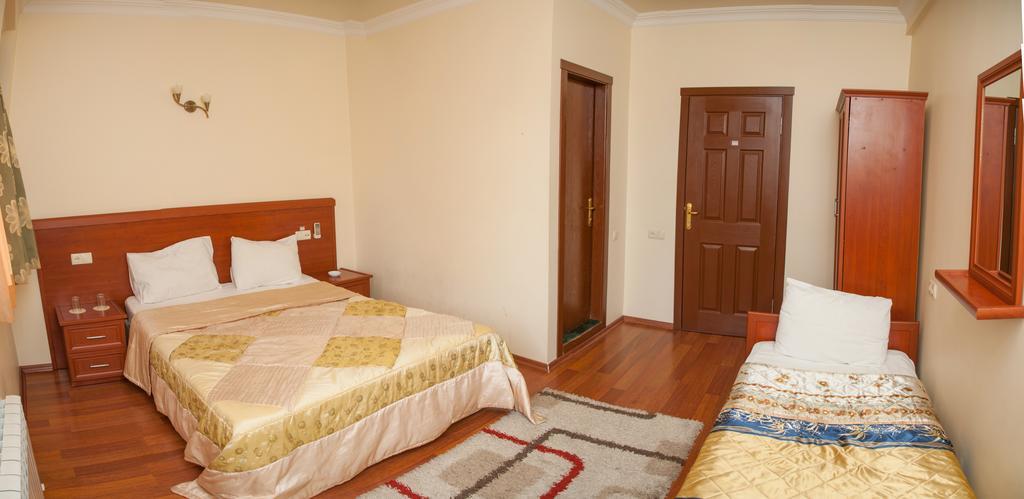 Family Hotel Batumi Zewnętrze zdjęcie