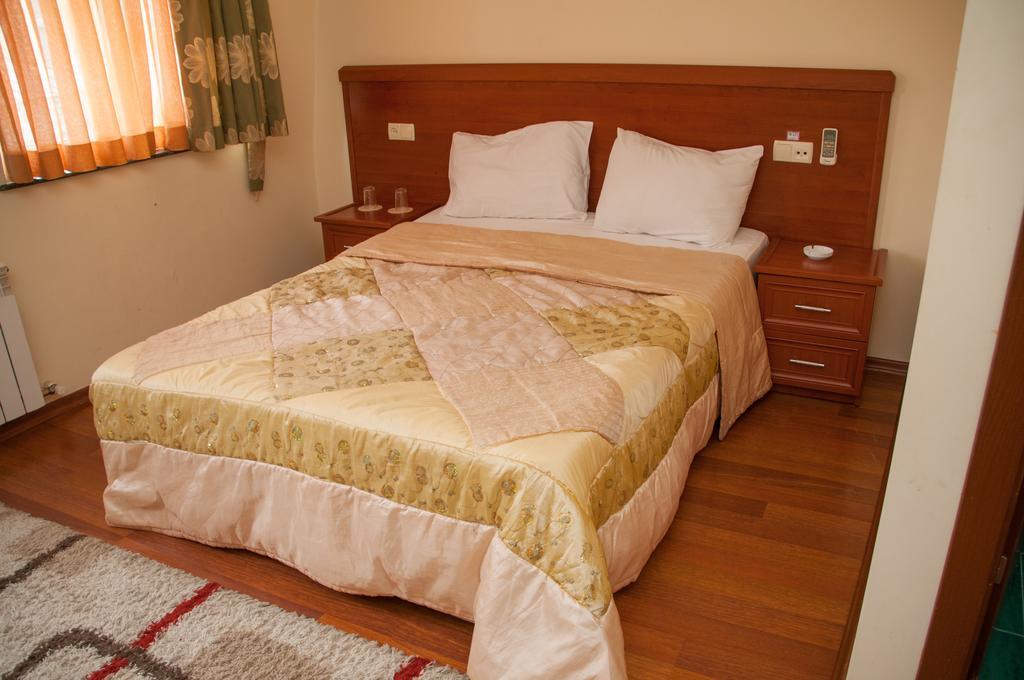 Family Hotel Batumi Zewnętrze zdjęcie
