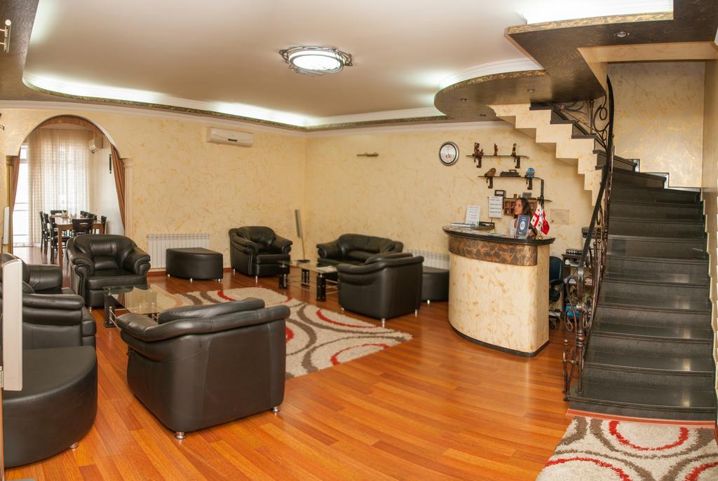 Family Hotel Batumi Zewnętrze zdjęcie